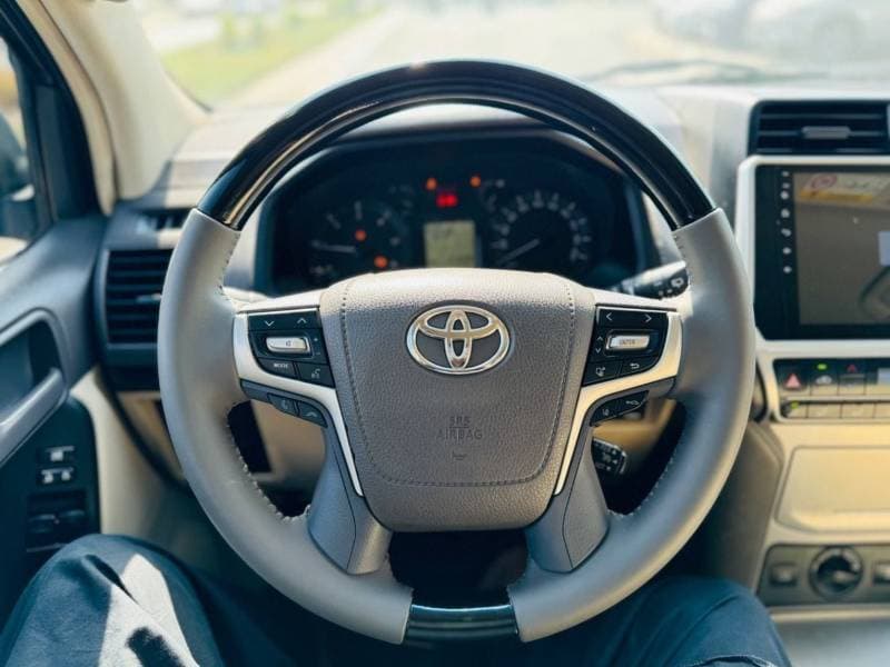 2019 Toyota Prado TX L thumbnail 7