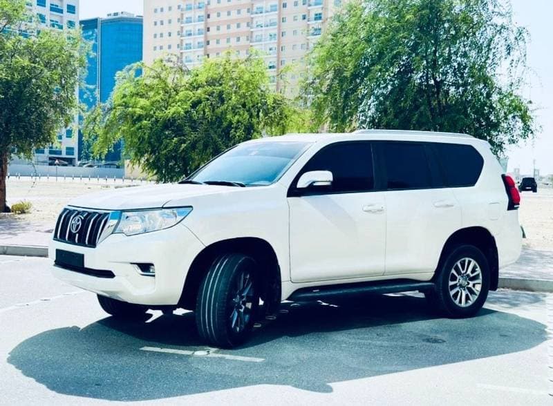 2019 Toyota Prado GXR thumbnail 4