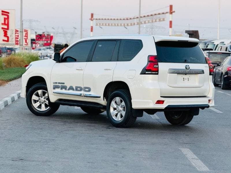 2020 Toyota Prado thumbnail 3