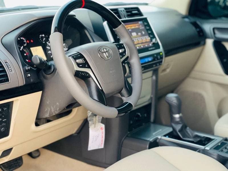 2020 Toyota Prado thumbnail 5