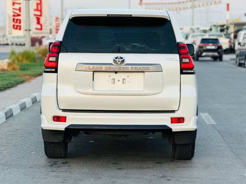 2020 Toyota Prado thumbnail 4