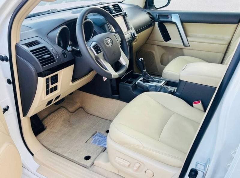 2014 Toyota Prado VXR thumbnail 6