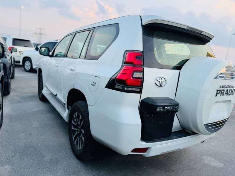 2018 Toyota Prado TX L thumbnail 7