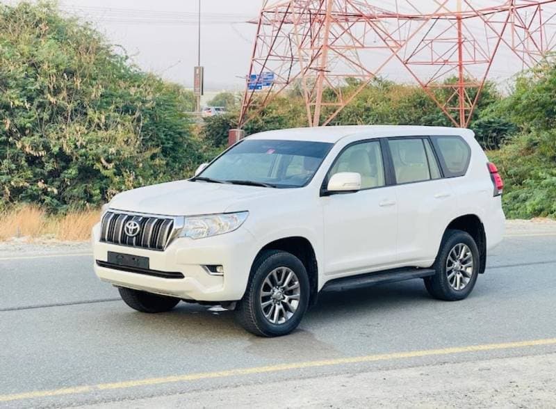 2018 Toyota Prado EXR thumbnail 3