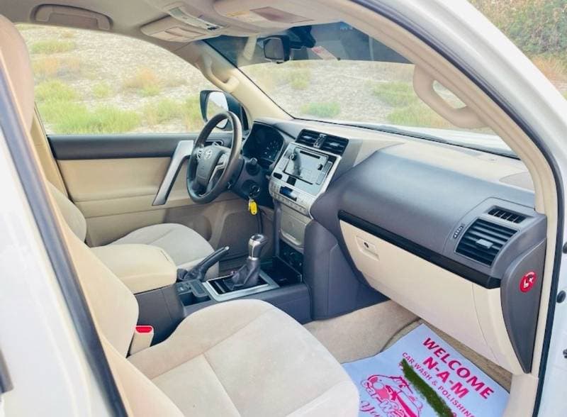 2018 Toyota Prado EXR thumbnail 6