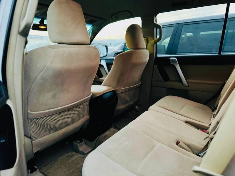 2020 Toyota Prado GXR thumbnail 6