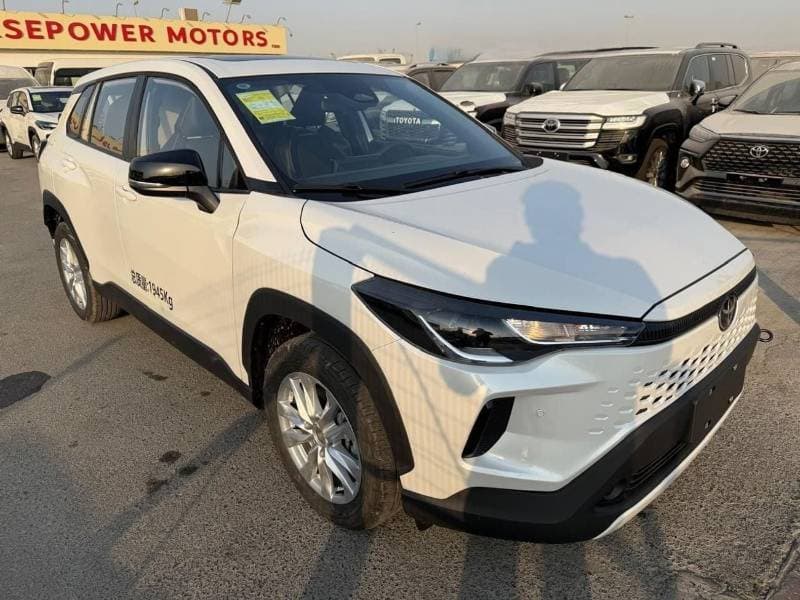 2026 Toyota Corolla Cross GLI thumbnail 4