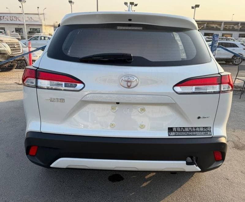 2026 Toyota Corolla Cross GLI thumbnail 6
