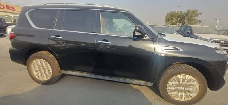 2024 Nissan Patrol LE T2 thumbnail 5