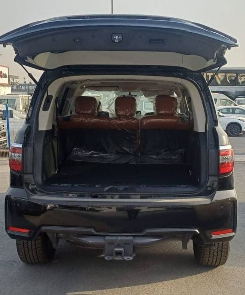 2024 Nissan Patrol LE T2 thumbnail 7