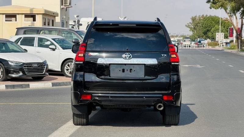 2022 Toyota Prado TX L thumbnail 4
