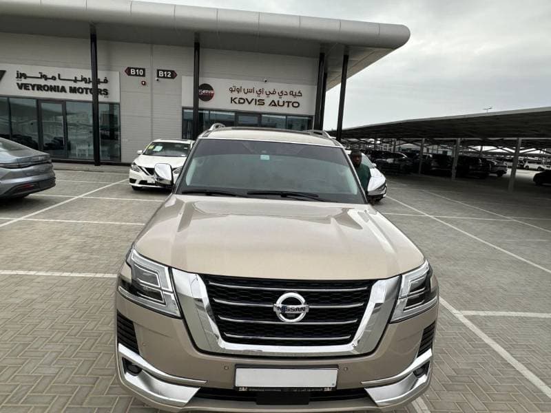 2021 Nissan Patrol SE PLATINUM CITY thumbnail 3