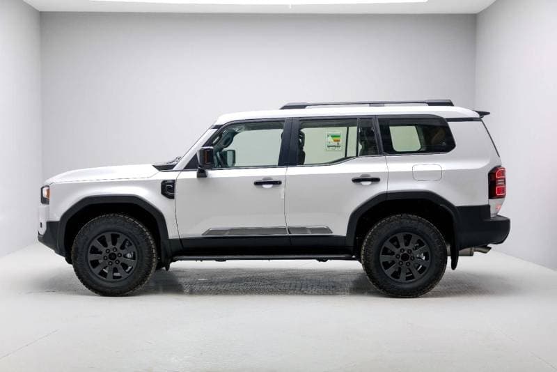2026 Toyota Prado ADVENTURE thumbnail 4