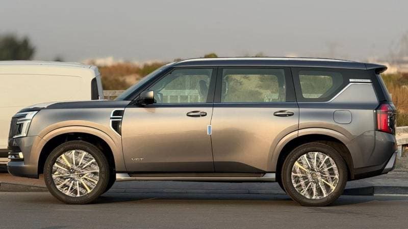 2026 Nissan Patrol LE PLATINUM CITY thumbnail 4