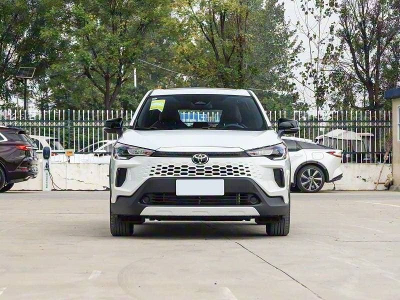 2026 Toyota Corolla Cross XL thumbnail 3