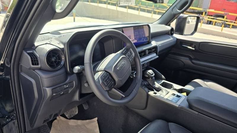 2026 Toyota Prado GXR thumbnail 6