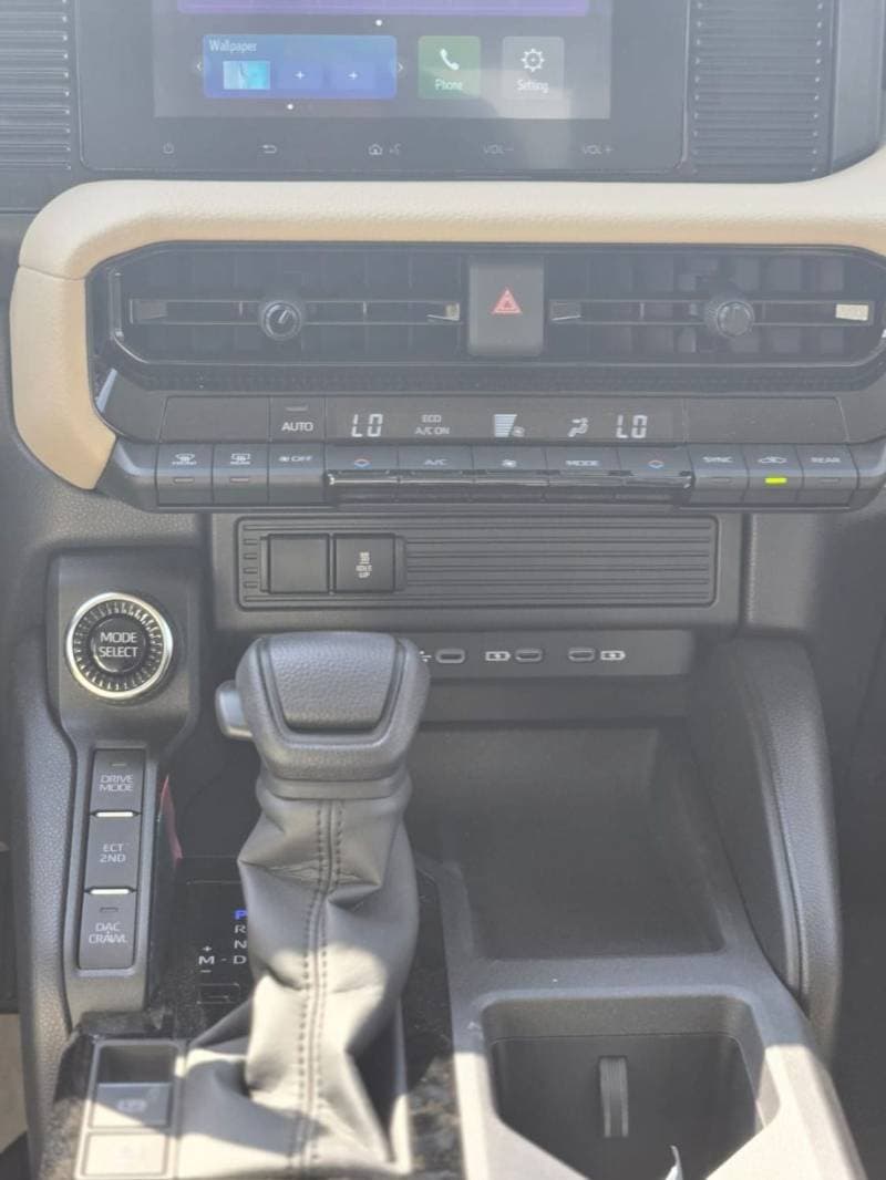 2026 Toyota Prado VXR thumbnail 7