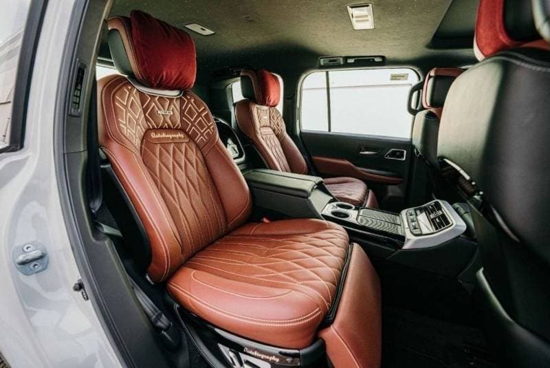 2026 Toyota Land Cruiser VXR thumbnail 6