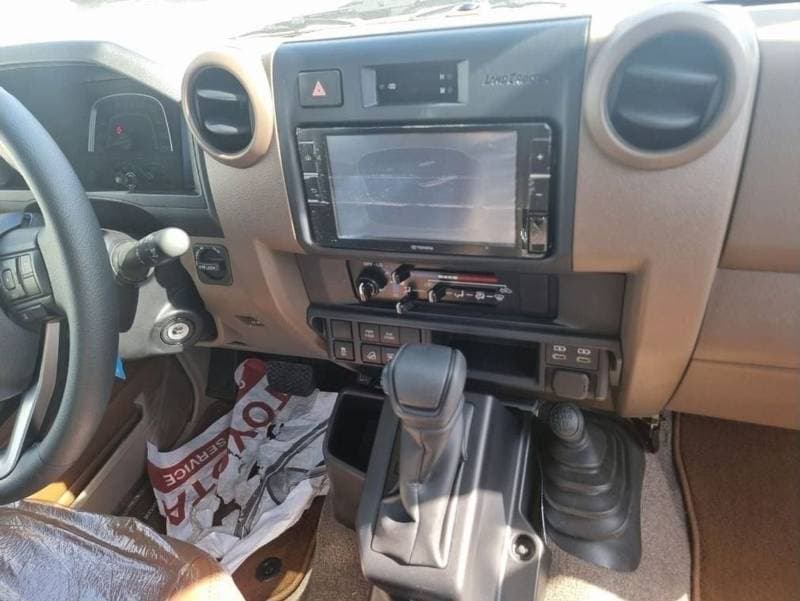 2024 Toyota Land Cruiser 70 LC76 HT VXR thumbnail 7
