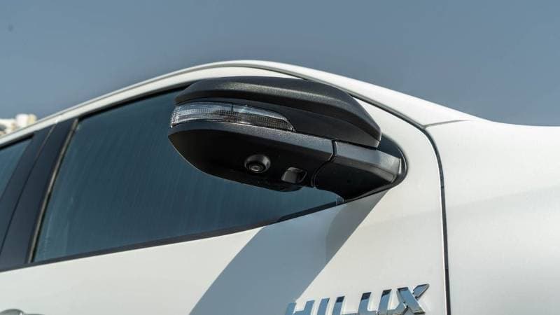 2026 Toyota Hilux ADVENTURE thumbnail 5