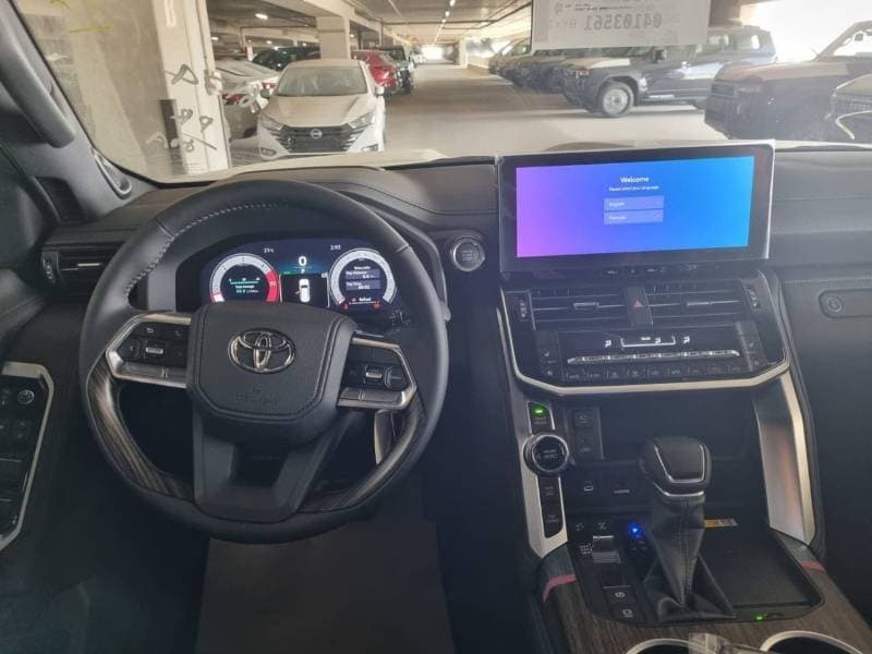 2026 Toyota Land Cruiser VXR thumbnail 5