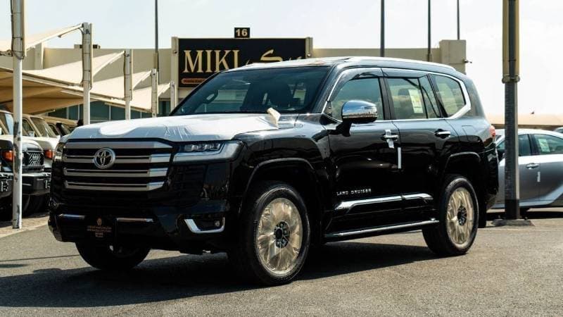 2026 Toyota Land Cruiser VXR thumbnail 3