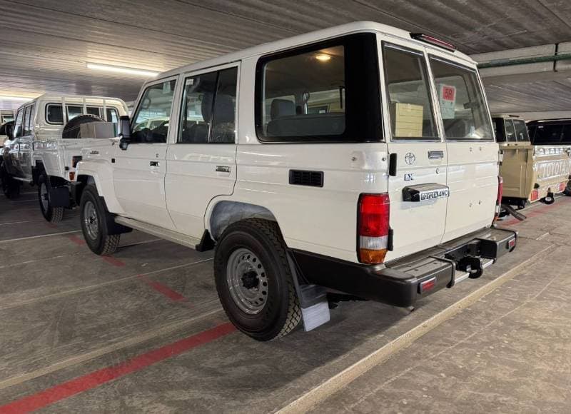 2026 Toyota Land Cruiser 70 LC 78 HARDTOP 4.0L MT thumbnail 5