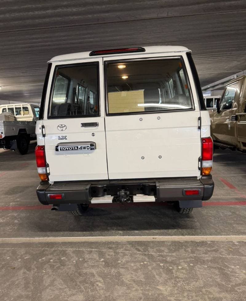 2026 Toyota Land Cruiser 70 LC 78 HARDTOP 4.0L MT thumbnail 4
