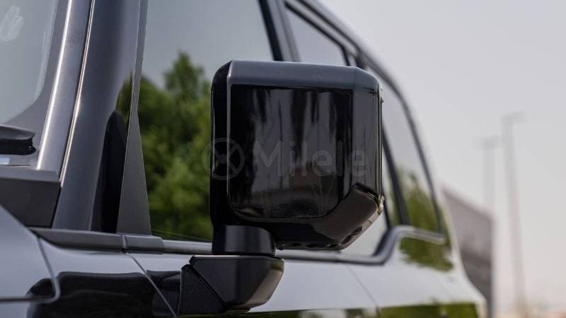 2025 Toyota Prado thumbnail 4