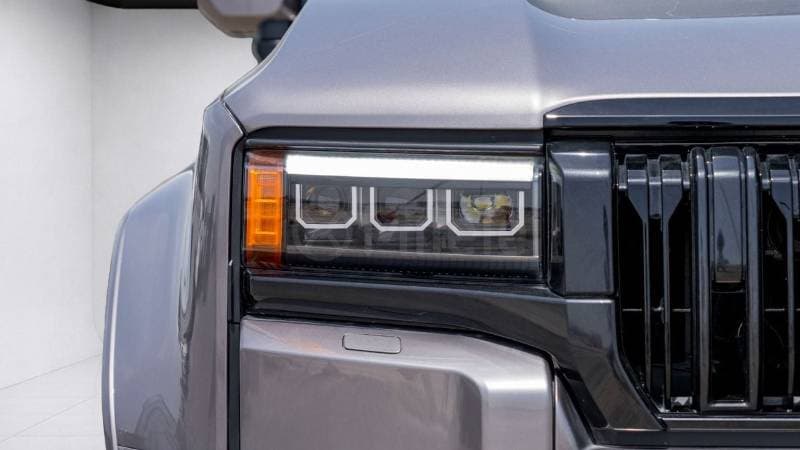 2026 Toyota Prado thumbnail 3