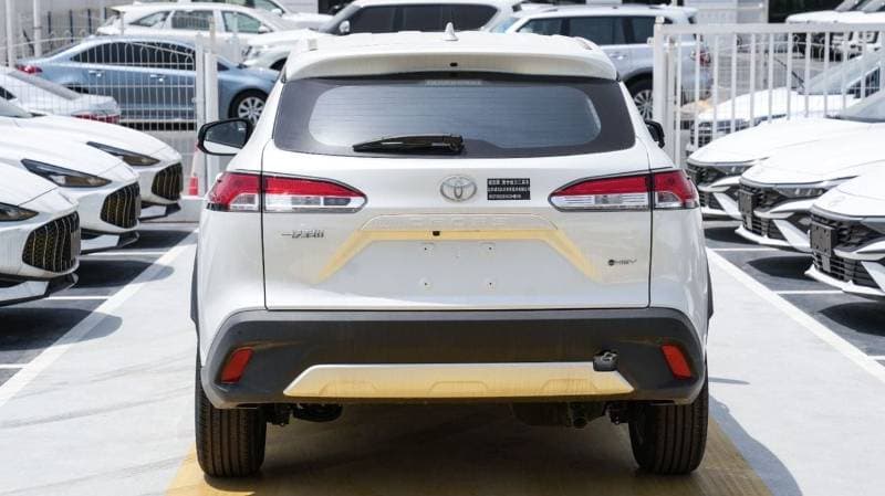 2026 Toyota Corolla Cross GLI thumbnail 4