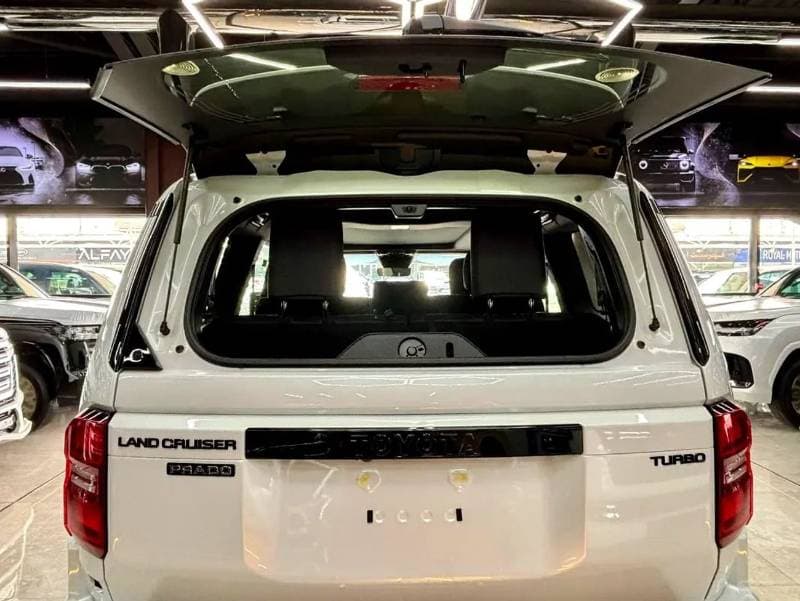 2026 Toyota Prado VXR thumbnail 7