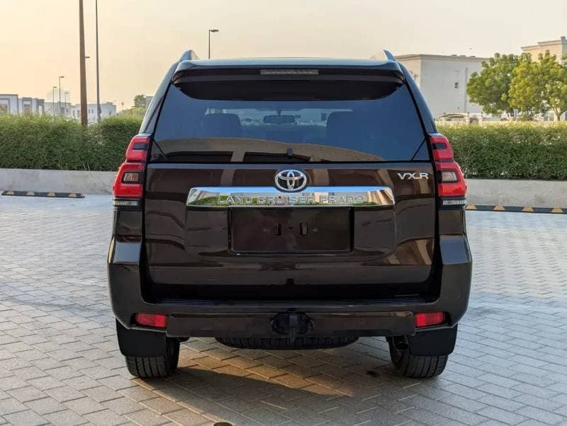 2022 Toyota Prado VXR thumbnail 8