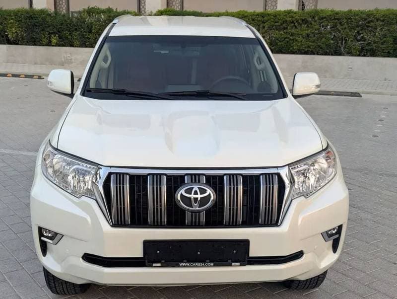 2018 Toyota Prado EXR thumbnail 3