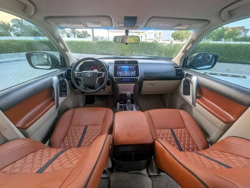 2018 Toyota Prado EXR thumbnail 4