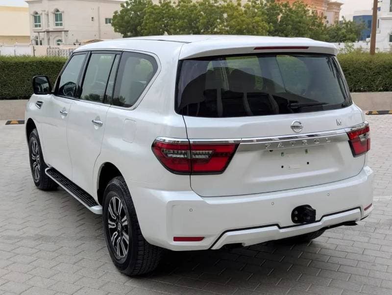 2021 Nissan Patrol XE thumbnail 6