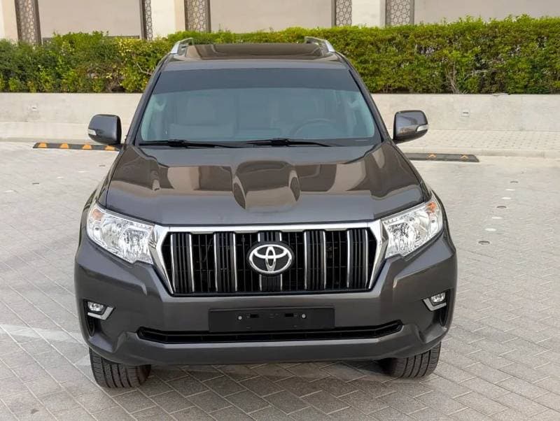 2022 Toyota Prado TX L thumbnail 3