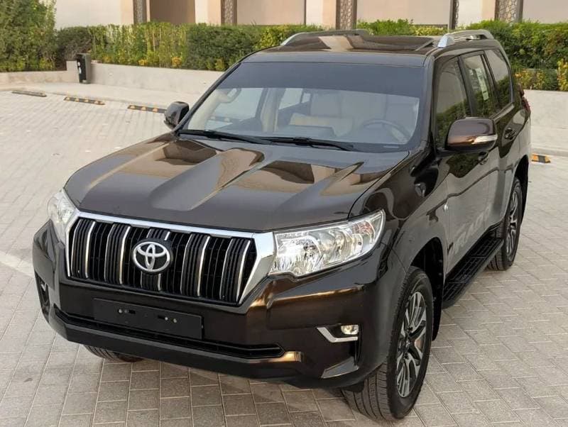 2022 Toyota Prado TX L thumbnail 2