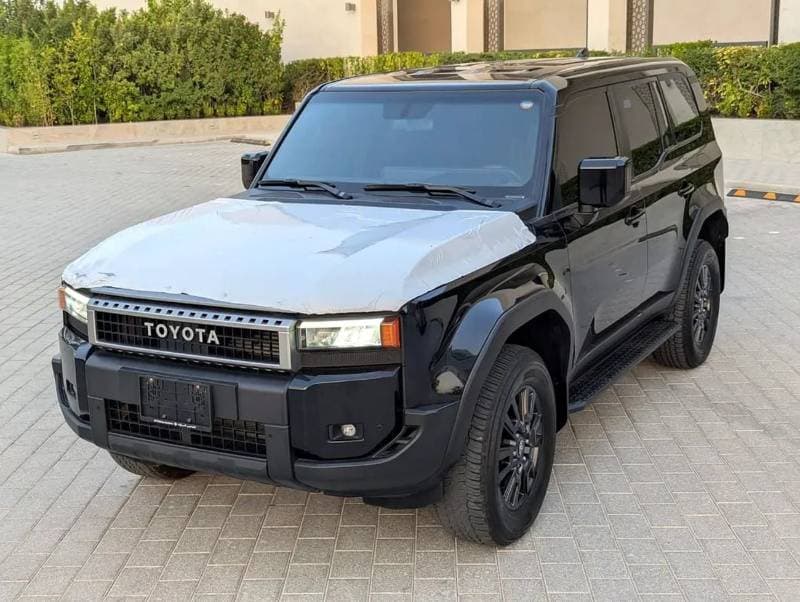 2024 Toyota Prado TX1 thumbnail 3