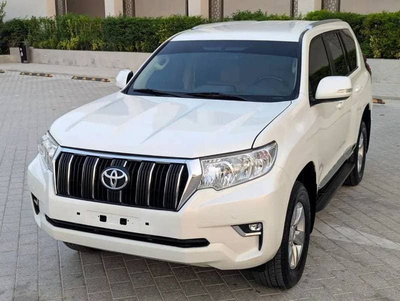2023 Toyota Prado EXR thumbnail 2