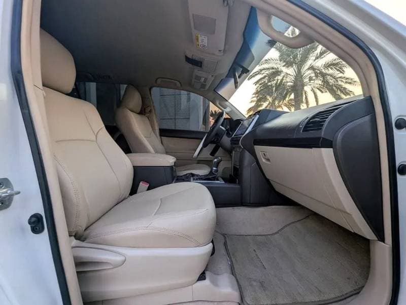 2023 Toyota Prado EXR thumbnail 5