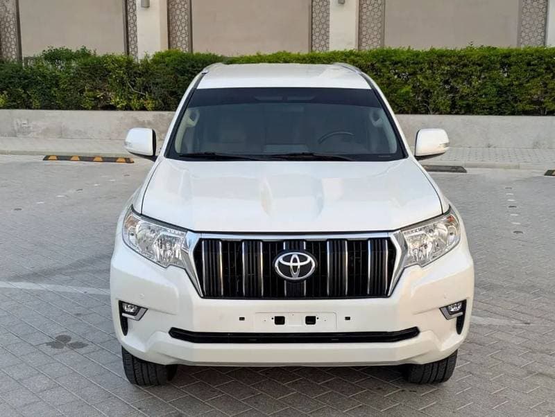 2023 Toyota Prado EXR thumbnail 3