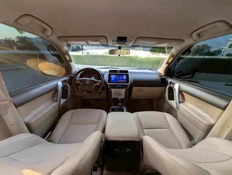 2020 Toyota Prado TX L thumbnail 4
