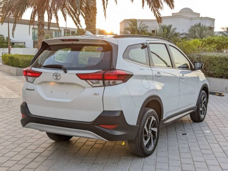 2022 Toyota Rush EX thumbnail 7