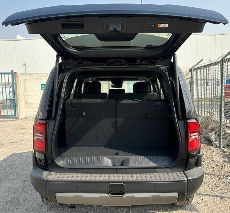 2027 Toyota Prado VXR thumbnail 5
