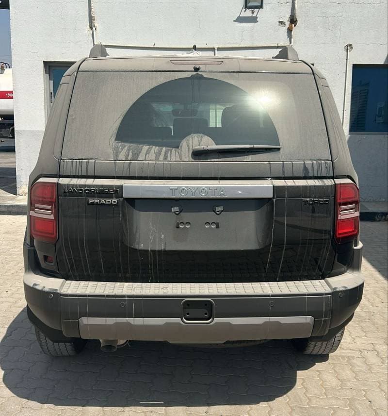 2025 Toyota Prado GXR thumbnail 4