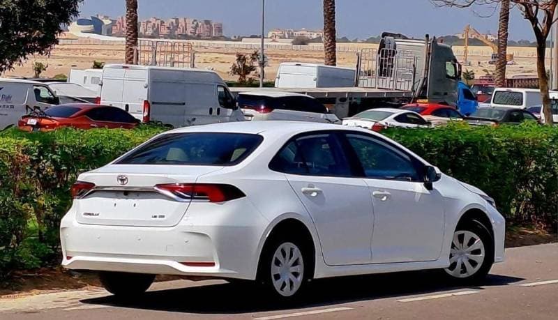 2023 Toyota Corolla XLI thumbnail 3