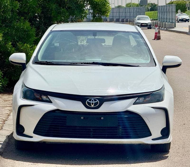 2024 Toyota Corolla XLI thumbnail 3