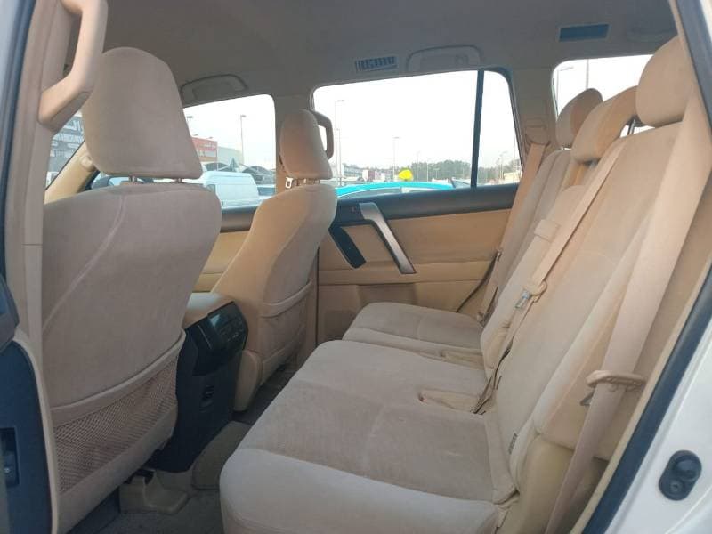 2016 Toyota Prado TX L thumbnail 6
