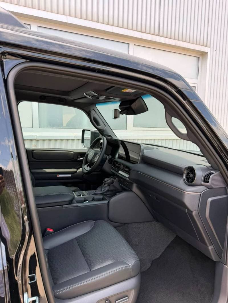 2026 Toyota Prado thumbnail 3